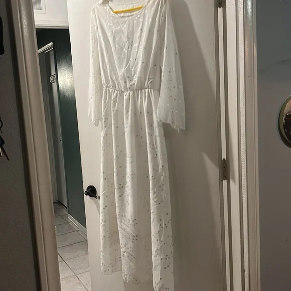 SHEIN white w/ silver flower wedding dress - Picture 2 of 3